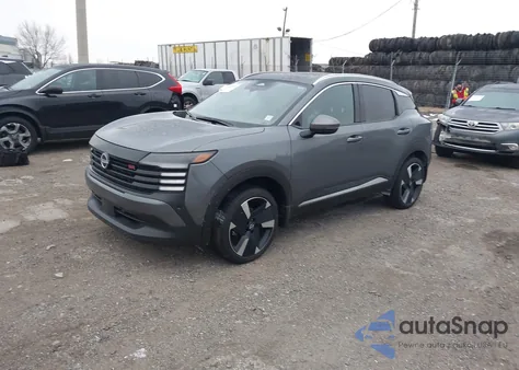 2025 Nissan Kicks Sr Intelligent Awd z USA, uszkodzony, nr VIN 3N8AP6DD4SL434481